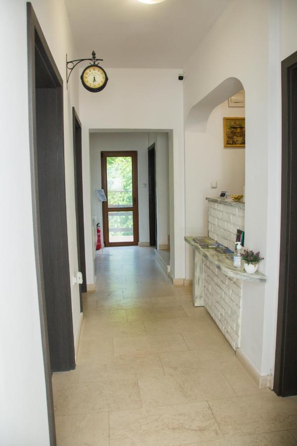 Guest House Mikaela Gabrovo Ngoại thất bức ảnh